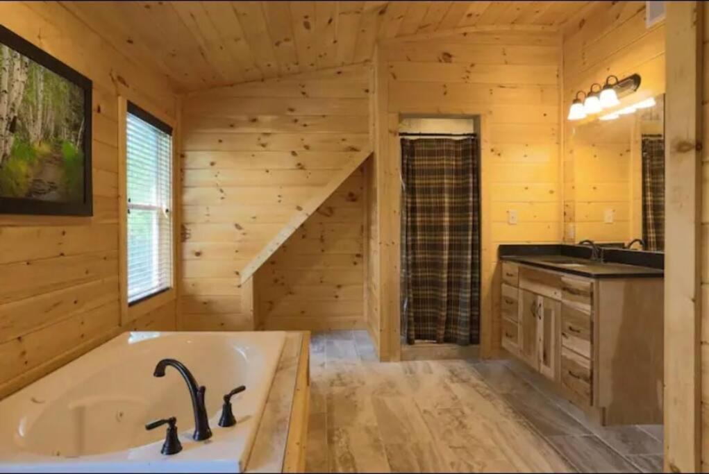 Tennessee Oasis Pool Cabin Βίλα Sevierville Εξωτερικό φωτογραφία