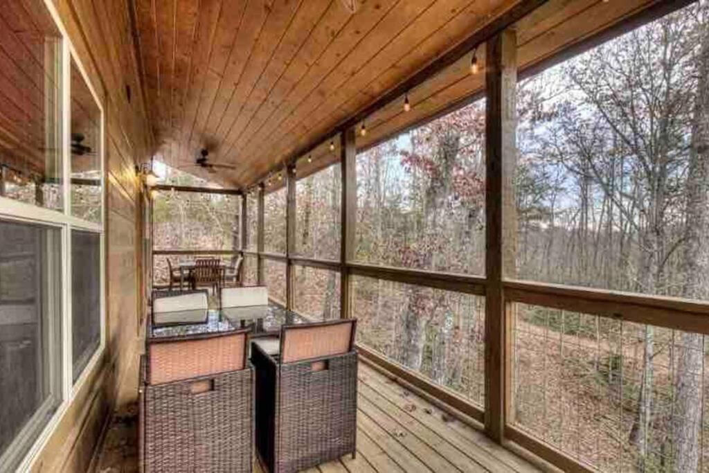 Tennessee Oasis Pool Cabin Βίλα Sevierville Εξωτερικό φωτογραφία