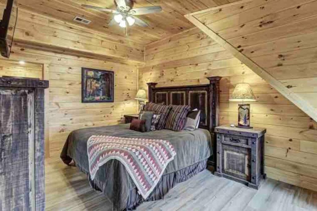 Tennessee Oasis Pool Cabin Βίλα Sevierville Εξωτερικό φωτογραφία