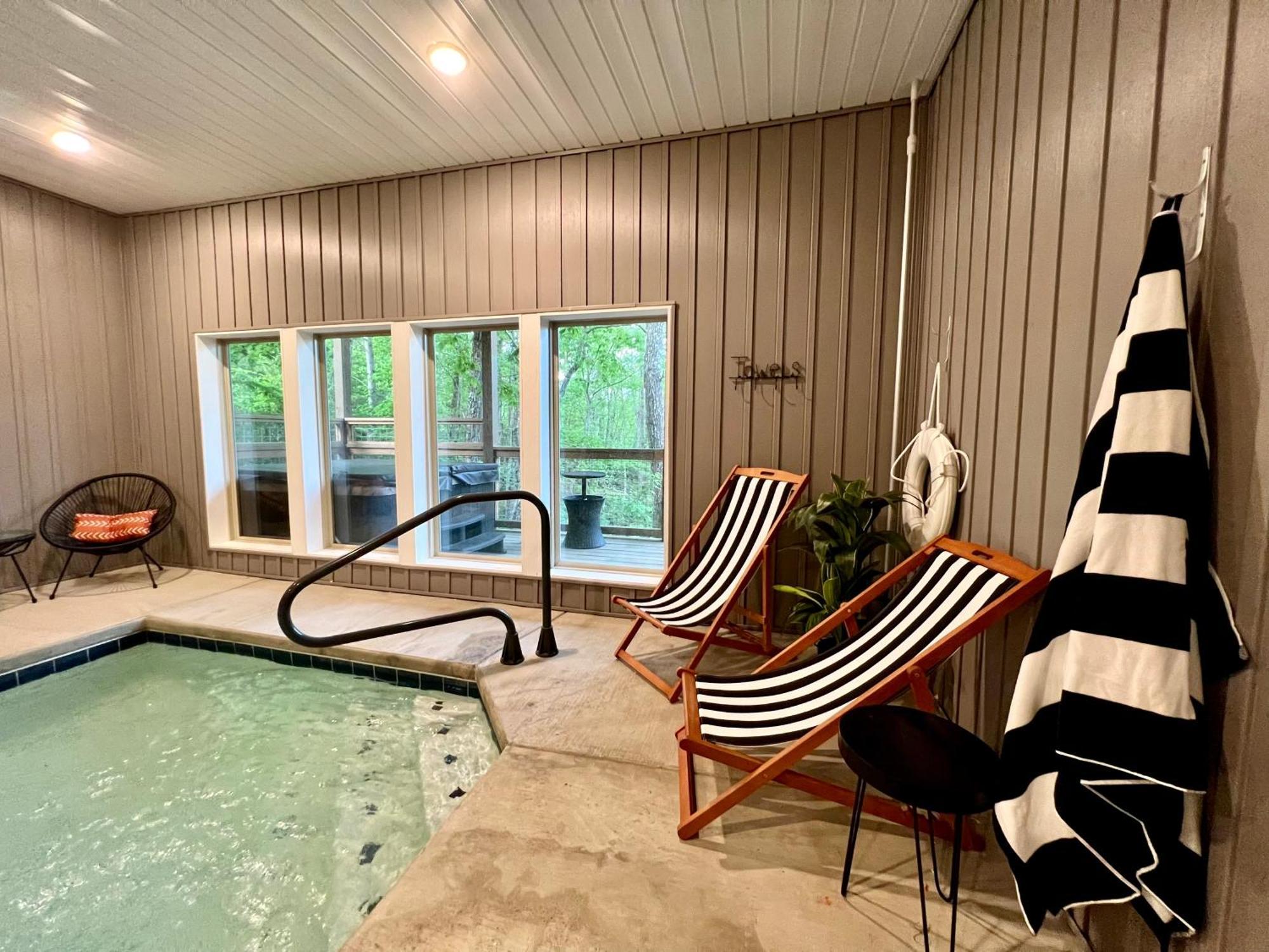 Tennessee Oasis Pool Cabin Βίλα Sevierville Εξωτερικό φωτογραφία