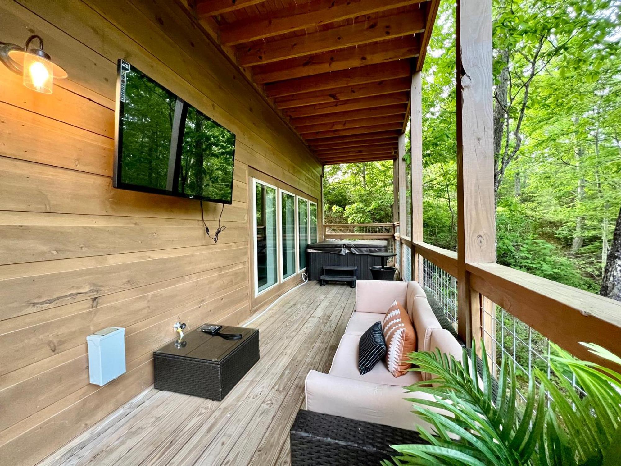 Tennessee Oasis Pool Cabin Βίλα Sevierville Εξωτερικό φωτογραφία