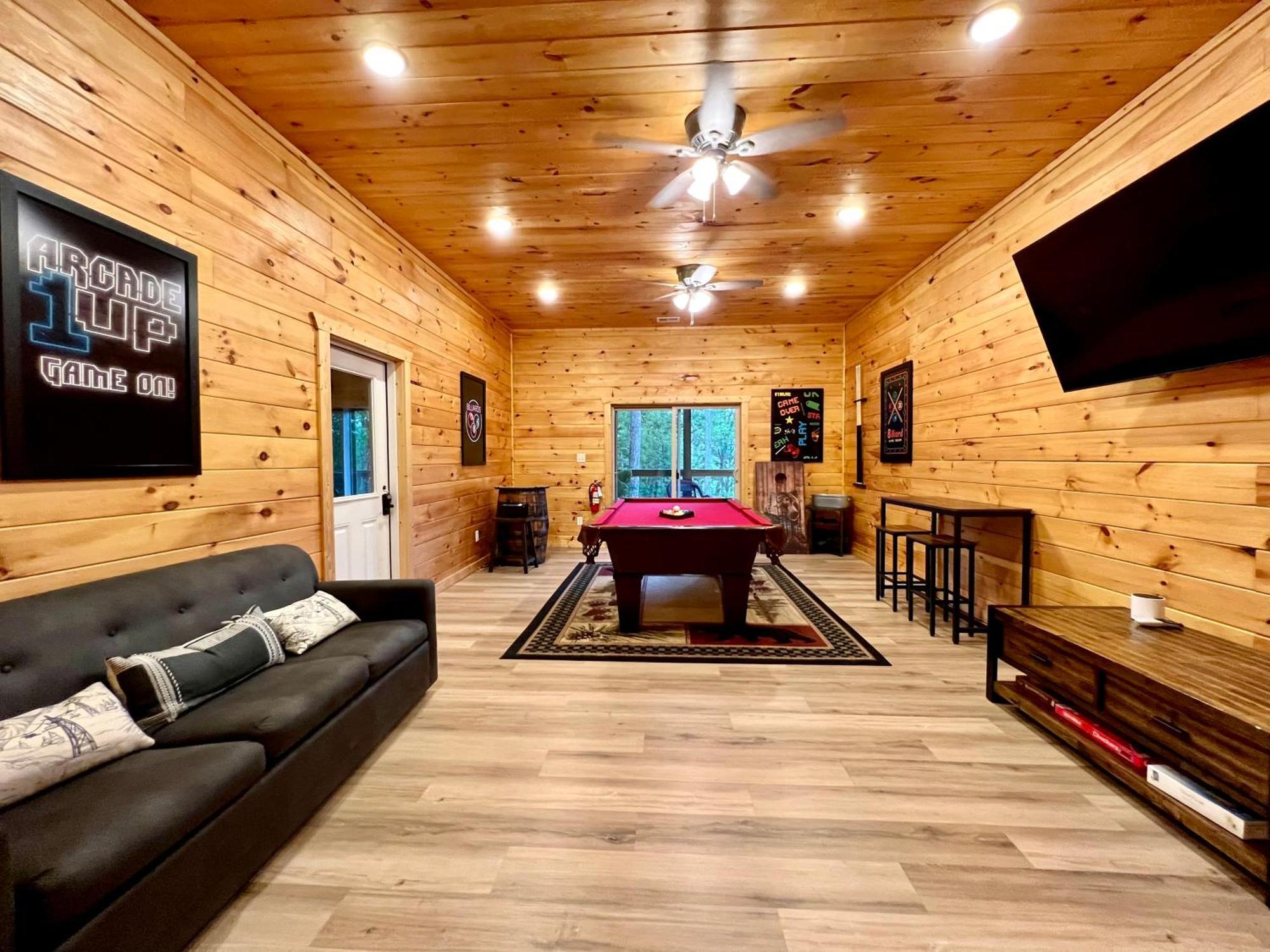 Tennessee Oasis Pool Cabin Βίλα Sevierville Εξωτερικό φωτογραφία